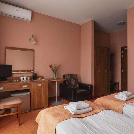Paria Hotel Bad Kudowa Exterior foto